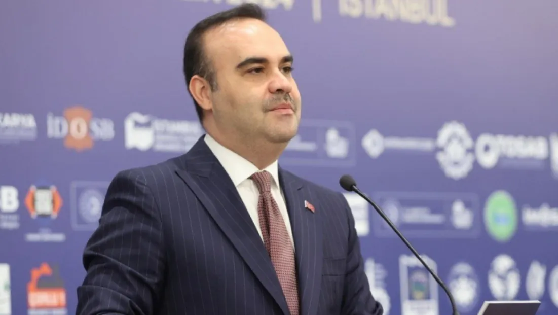 Bakan Kacır, “Gençlerimizi geleceğe hazırlıyoruz”