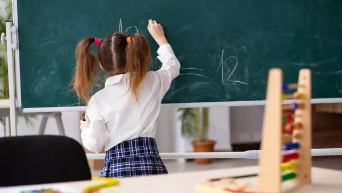 Bakanlık ilkokula başlama yaşının 69 aydan 72 aya çıkarılması konusunda harekete geçti