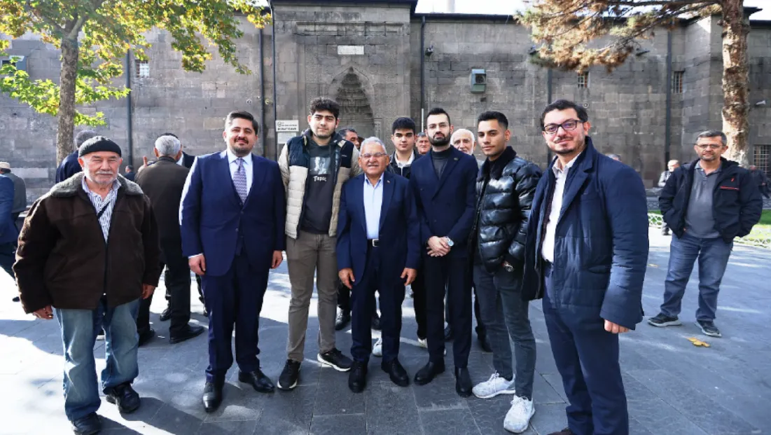 Başkan Büyükkılıç, Hunat esnafıyla bir araya geldi