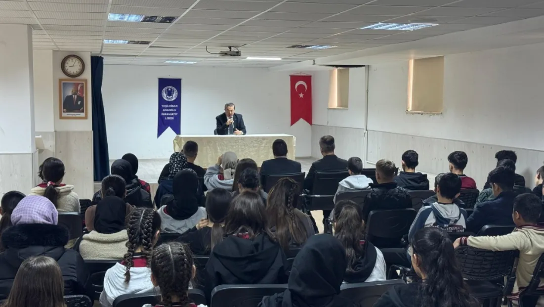 Başkan Taşyapan, “Gençlerimizin gözlerindeki umut ışığını görmek beni memnun etti “