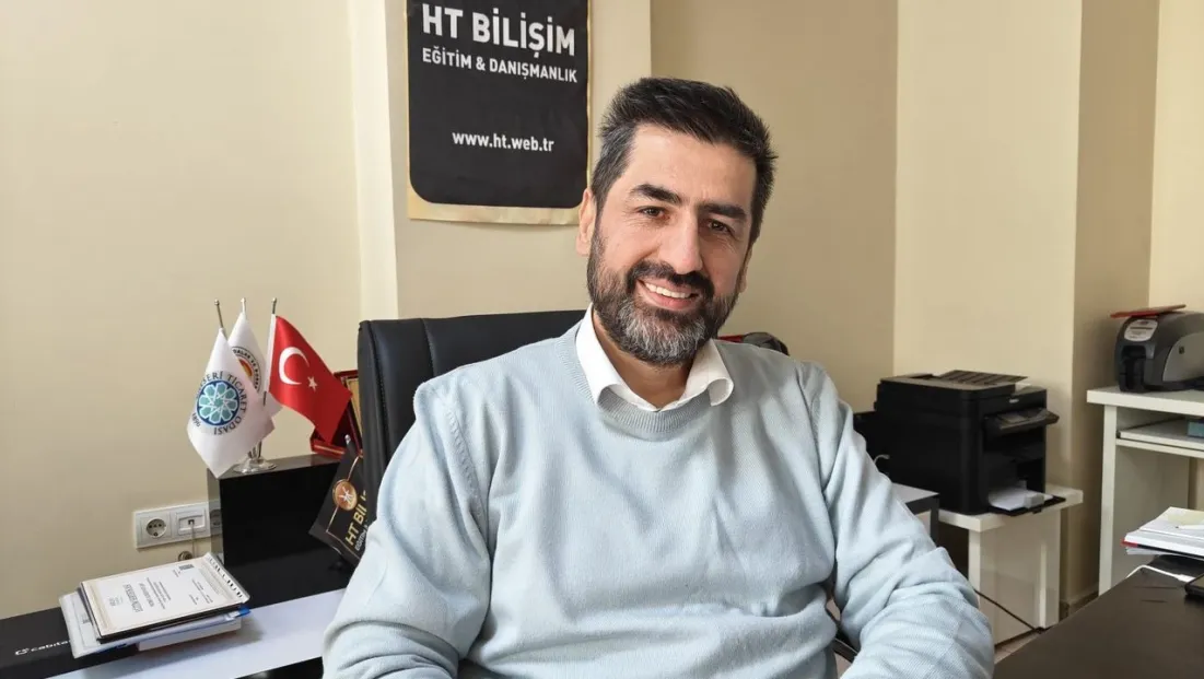Bilişim Uzmanı Hakan Topuzoğlu, Milyarder Başarı Hikayelerinin Perde Arkasını Anlattı