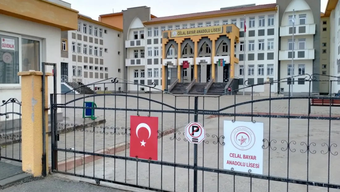 Bu Okulda Müdürlük Keyfini  Bütün Öğretmenler Yaşıyor