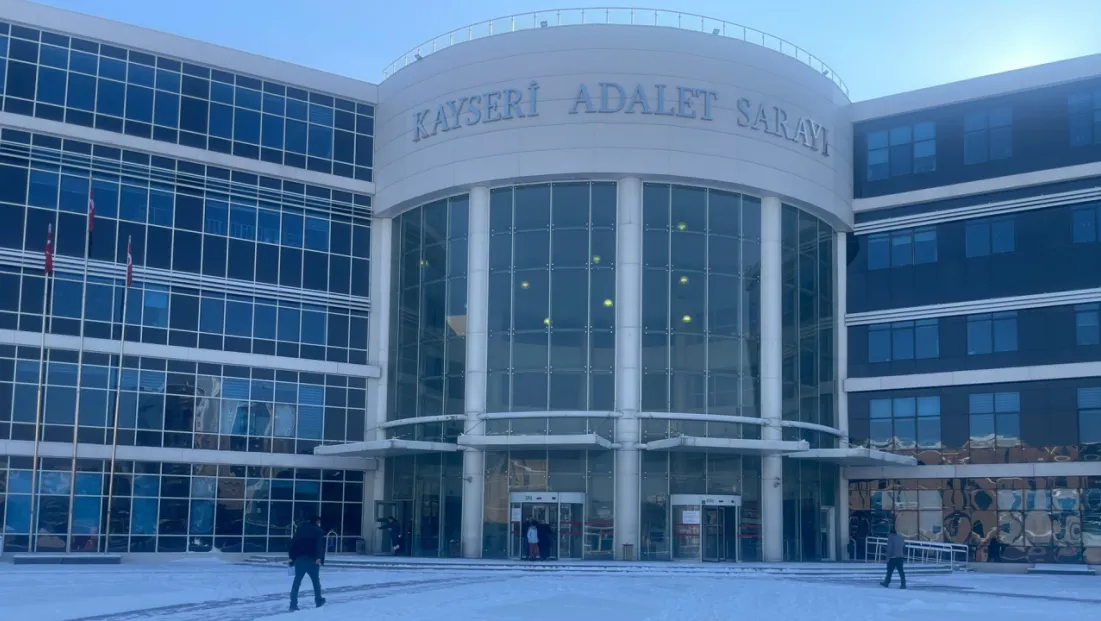 Eniştesini silahla yaralayıp araçla üstünden geçerek ölümüne sebep olan şahsa yeniden yapılan yargılama sonucu 16 yıl 6 ay hapis⁠⁠⁠⁠⁠⁠