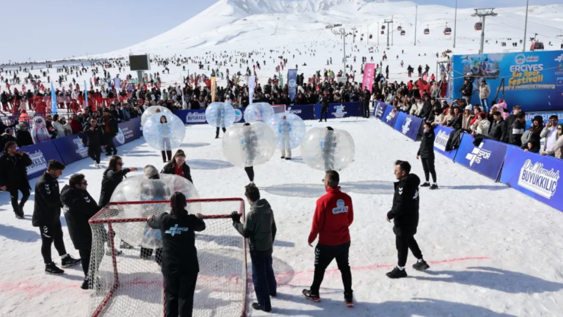 Erciyes Kış Festivali'ne Yoğun Katılım