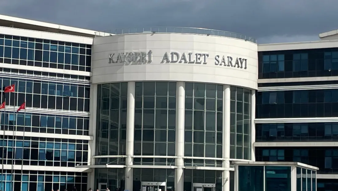 Haklarında ‘yağma’ suçuyla dava açılan 2 kadın suçlamayı reddetti
