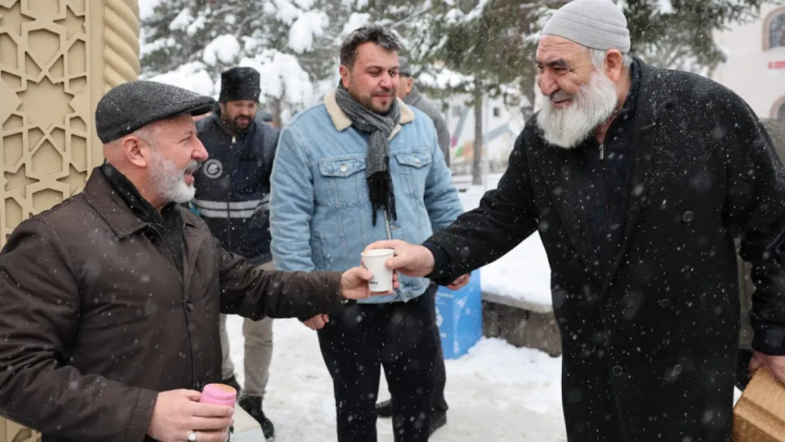 İkram Çeşmesi Gönülleri Isıtıyor
