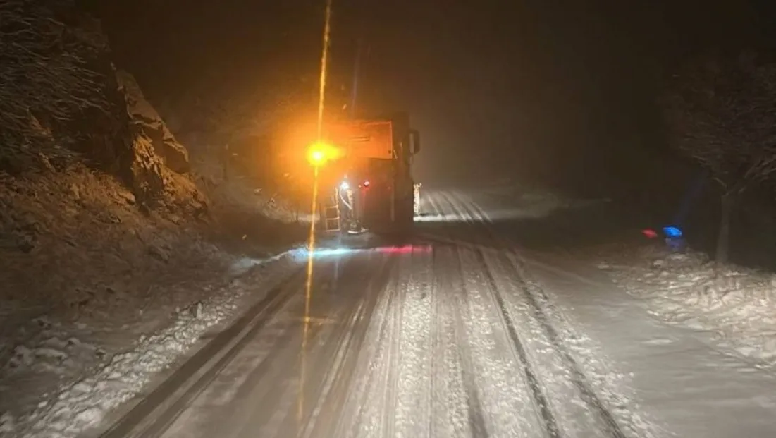 İncesu’da gece mesaisi: Yollar ulaşıma açıldı
