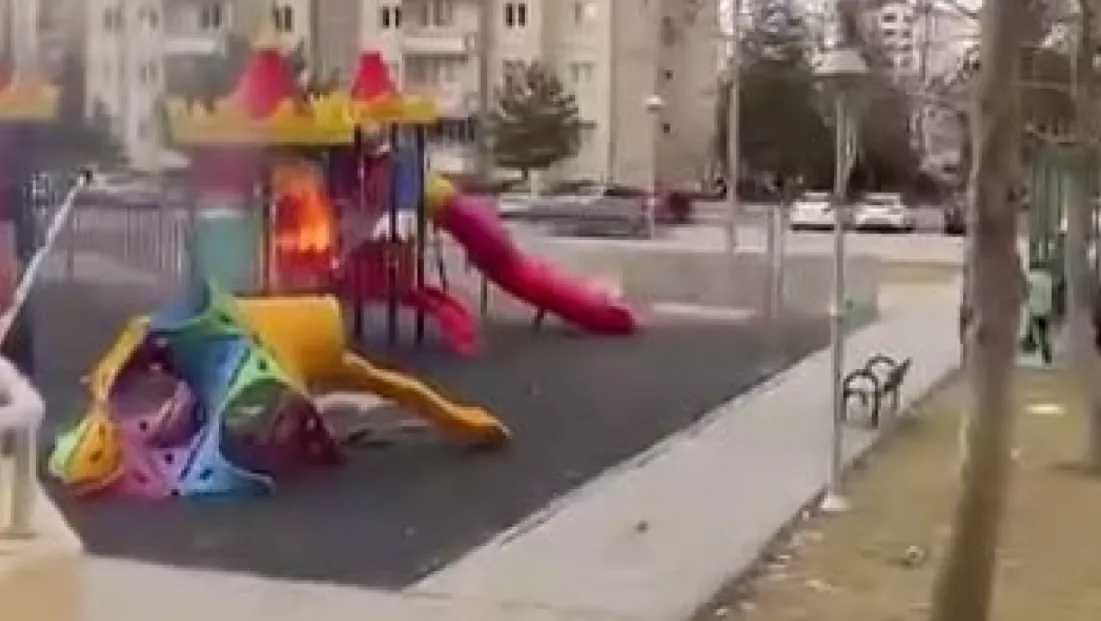 Kaydırağı yakan 15 yaşındaki çocuk yakalandı