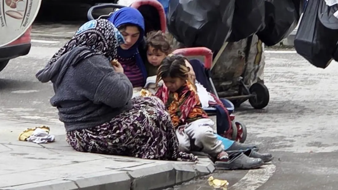 Kayseri Büyükşehir Belediyesi yanında yürek sızlatan tablo