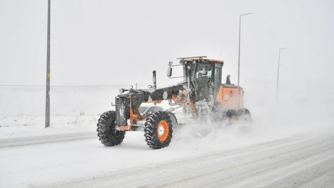 Kayseri'de 6 saatte 285 mahalle yolu daha ulaşıma açıldı