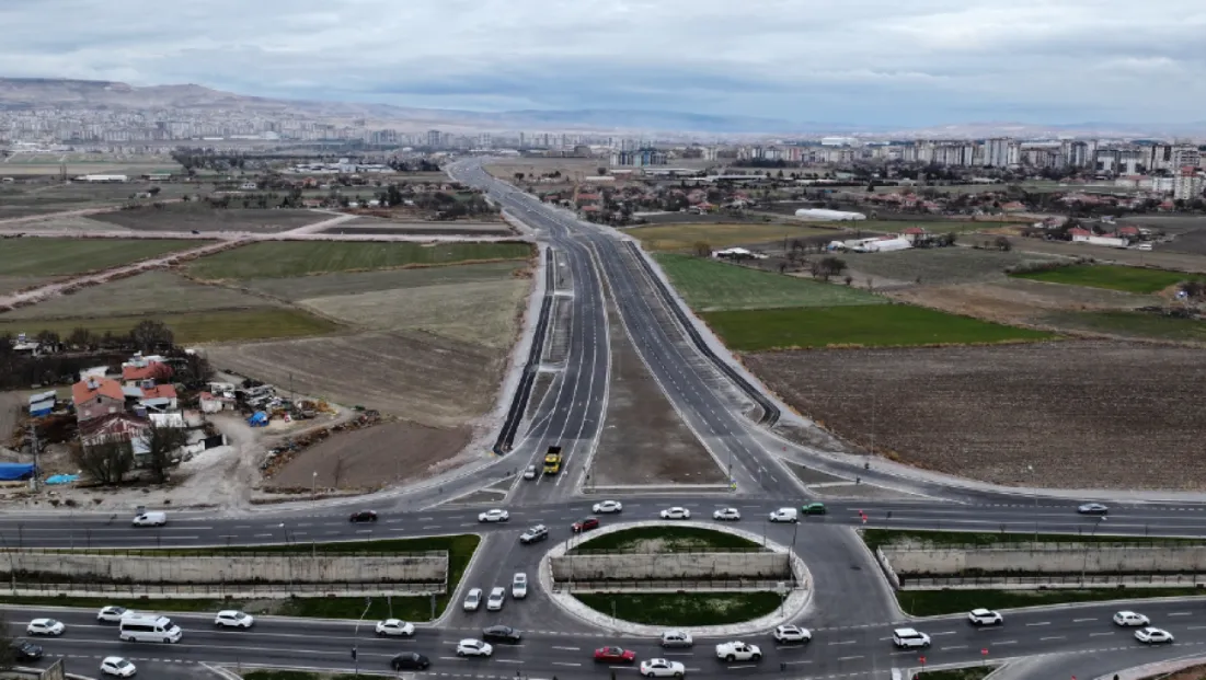 Kayseri'de iki Bulvarı birbirine bağlayan yol 6,5 km tasarruf sağlıyor