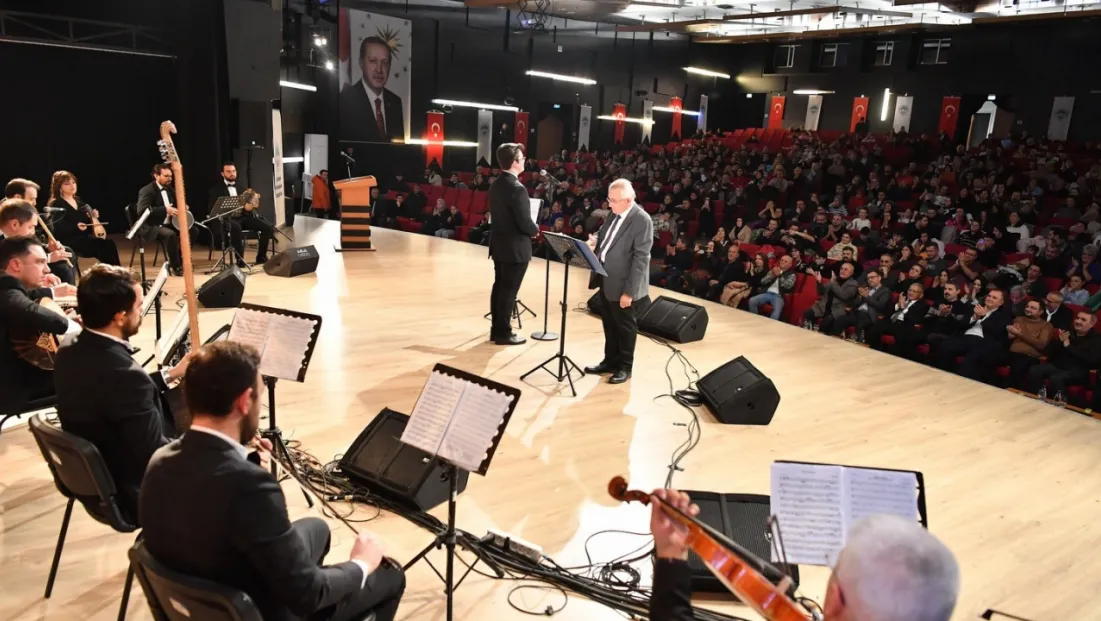 Kayseri’de Rast Faslı Büyüledi: 28 Eserle Sanatseverlere Unutulmaz Gece