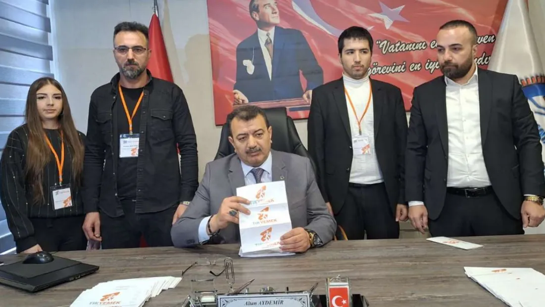 Kayseri’nin komisyonsuz online yemek siparişi platformu “Tıkyemek” tanıtıldı