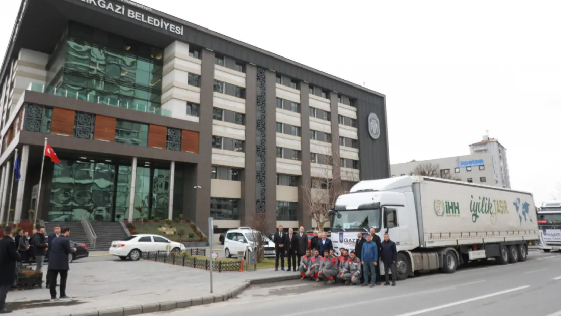 Melikgazi’den Gazze’ye 24 TIR yardım gönderildi