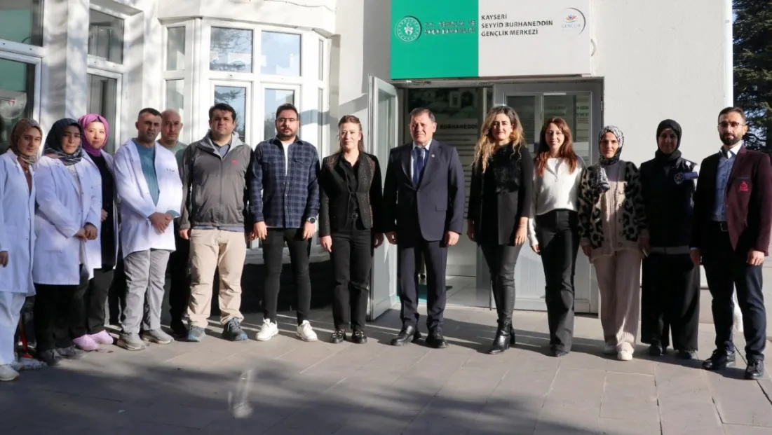 Müdür Kabakcı, “Tüm gençleri daha büyük adımlar atmaya çağırıyoruz”