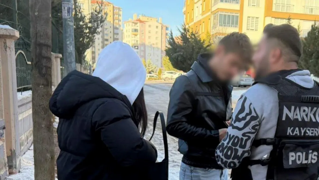 Narko-Okul  uygulamasında 5 araç 17 şahıs sorgulandı