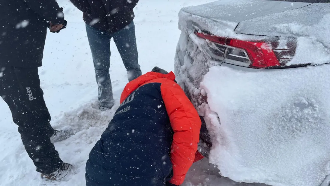 Sarız-Göksun arasında mahsur kalan vatandaşlar kurtarıldı