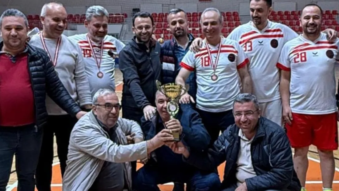 Talas’ta Filelerin Şampiyonu “Alpagutlar” Oldu