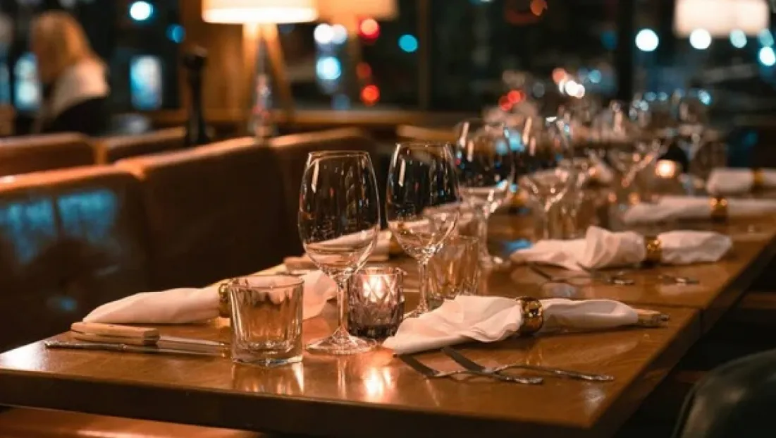 Ticaret Bakanlığı: “Servis ücretini, menüye zam yaparak tahsil etmek isteyenlere müsaade edilmeyecek”