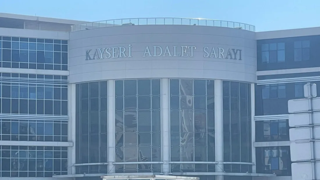 Uyuşturucu ticaretinden haklarında dava açılan 2’si kardeş 3 kişi için karar çıktı