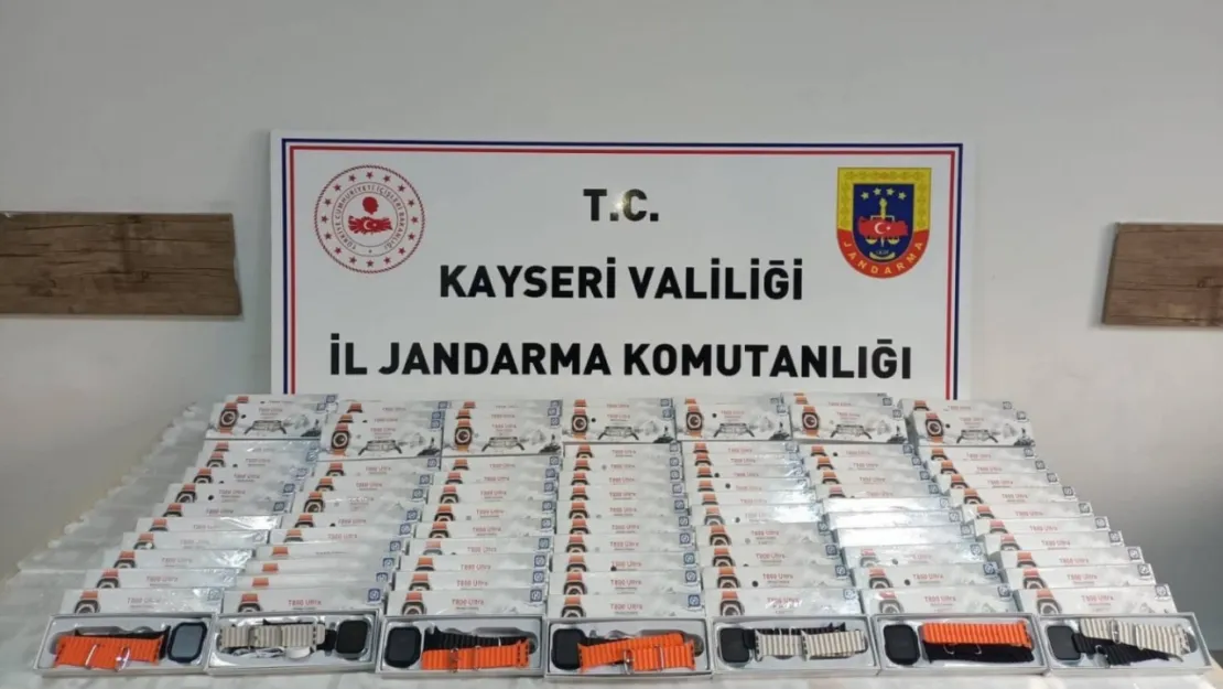 121 adet kaçak faturasız akıllı saat ele geçirildi