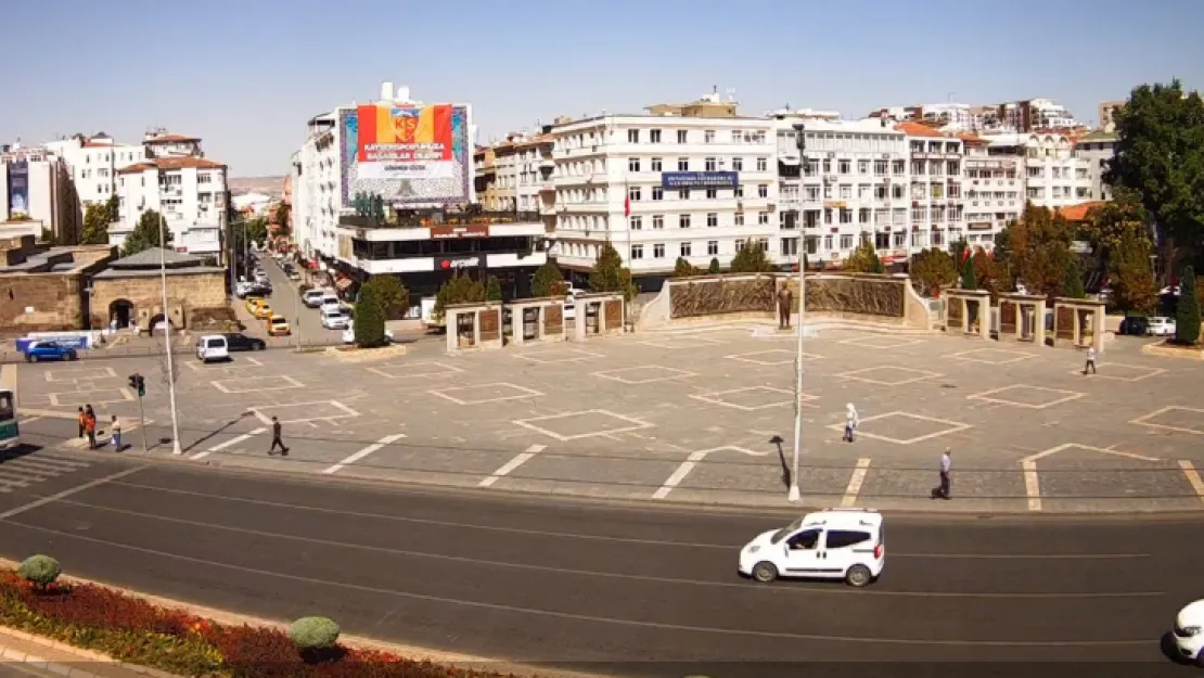 18 Eylül'de Cumhuriyet Meydanı trafiğe kapalı olacak