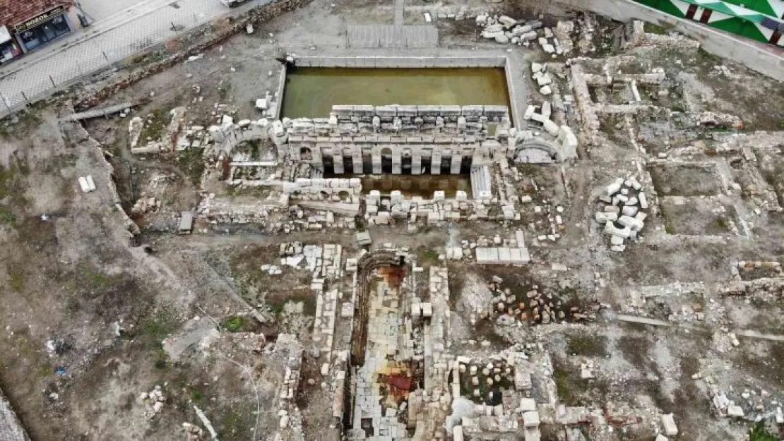 2 Bin yıllık Tarihi Roma Hamamı suyu çekildi