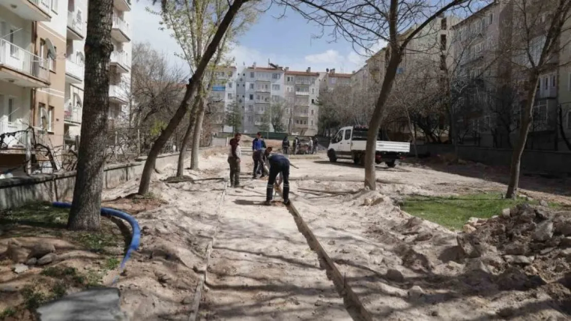 2000 Evler Mahallesi'nde park yenileniyor