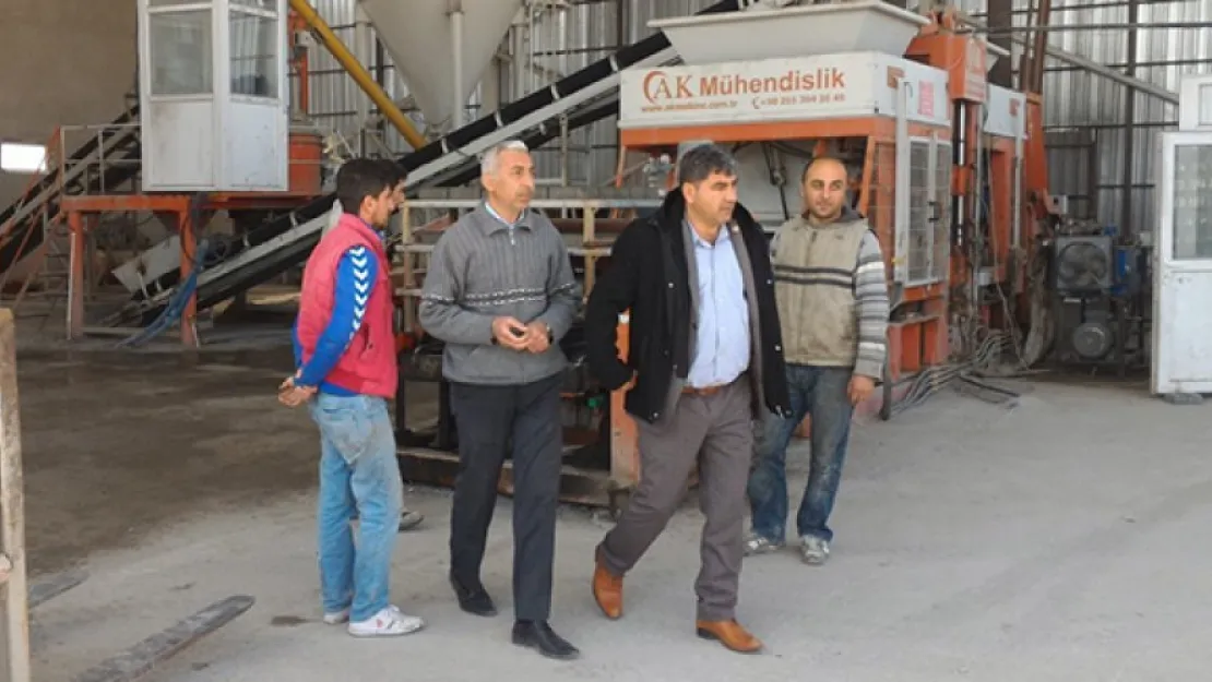 Başkan Yıldız, kilitli parkenin yeni tesisini inceledi