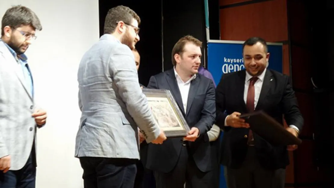Ak Parti'den &quotMilletin Gençliği" programı