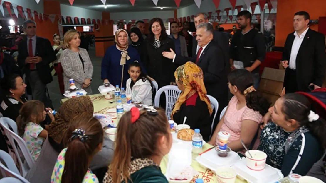 Erciyes Feneri'nin hayırseveri Büyükkılıç oldu