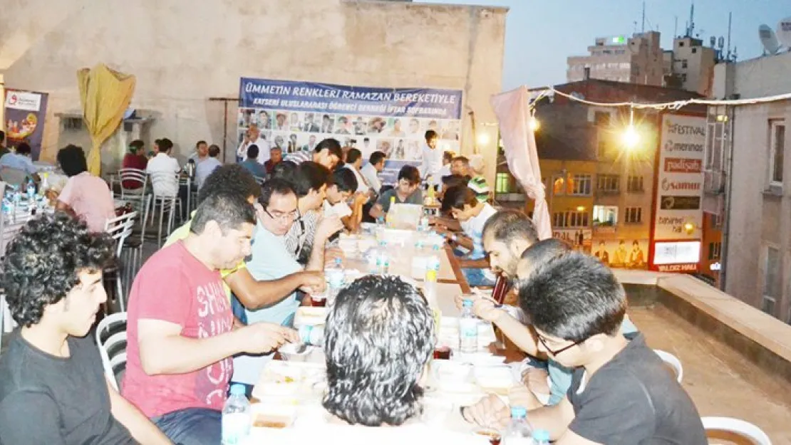 KUDER'den ümmet iftarları