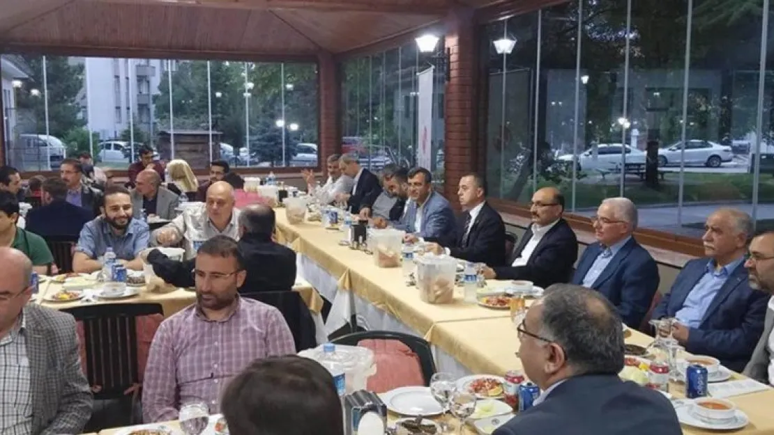 MMG iftarına yoğun katılım