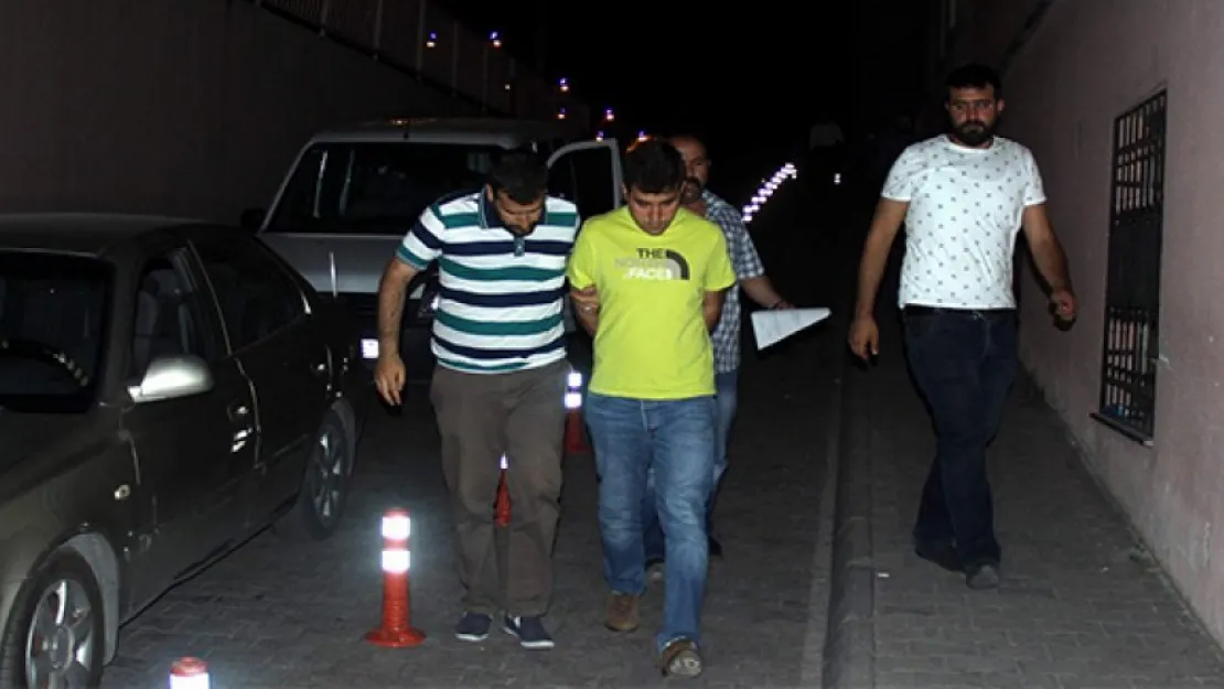 7 rütbeli asker gözaltına alındı