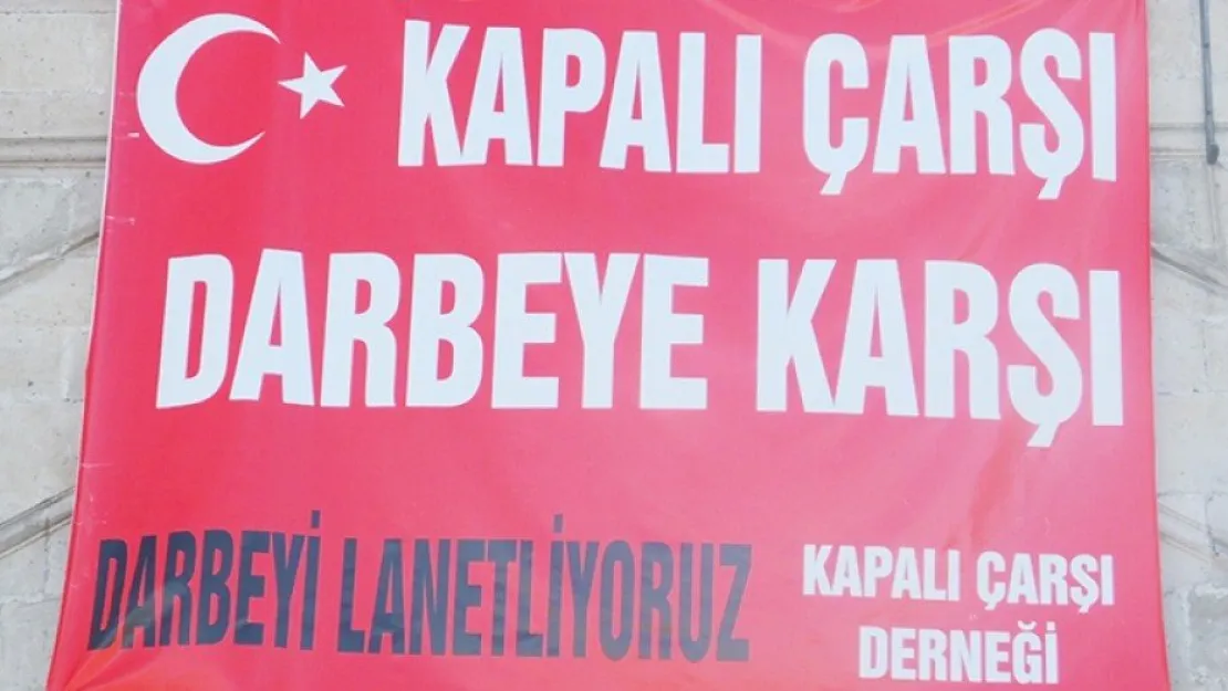 Mağdur Kapalı Çarşı, darbelere karşı