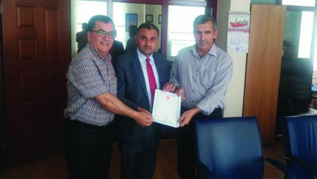Serhat Dershanesi binası Seyrani Eğitim ve Kültür Vakfına devredildi