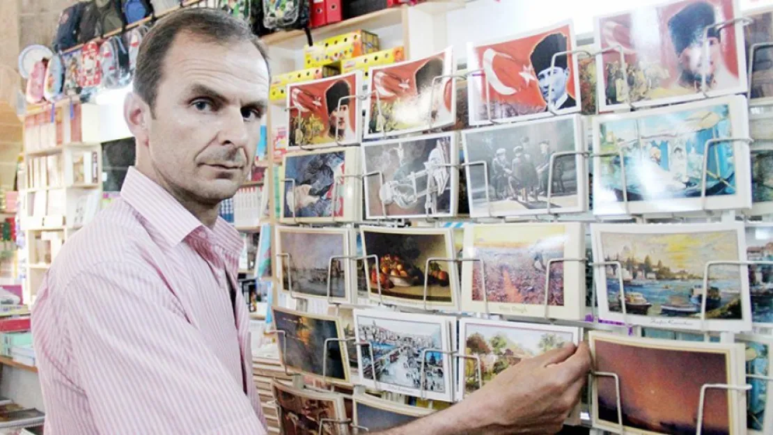 Tebrik kartları teknolojiye yenik düştü