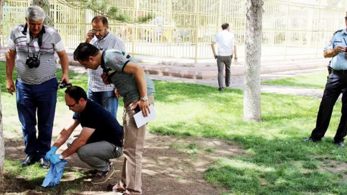 Bomba sandı cenin çıktı