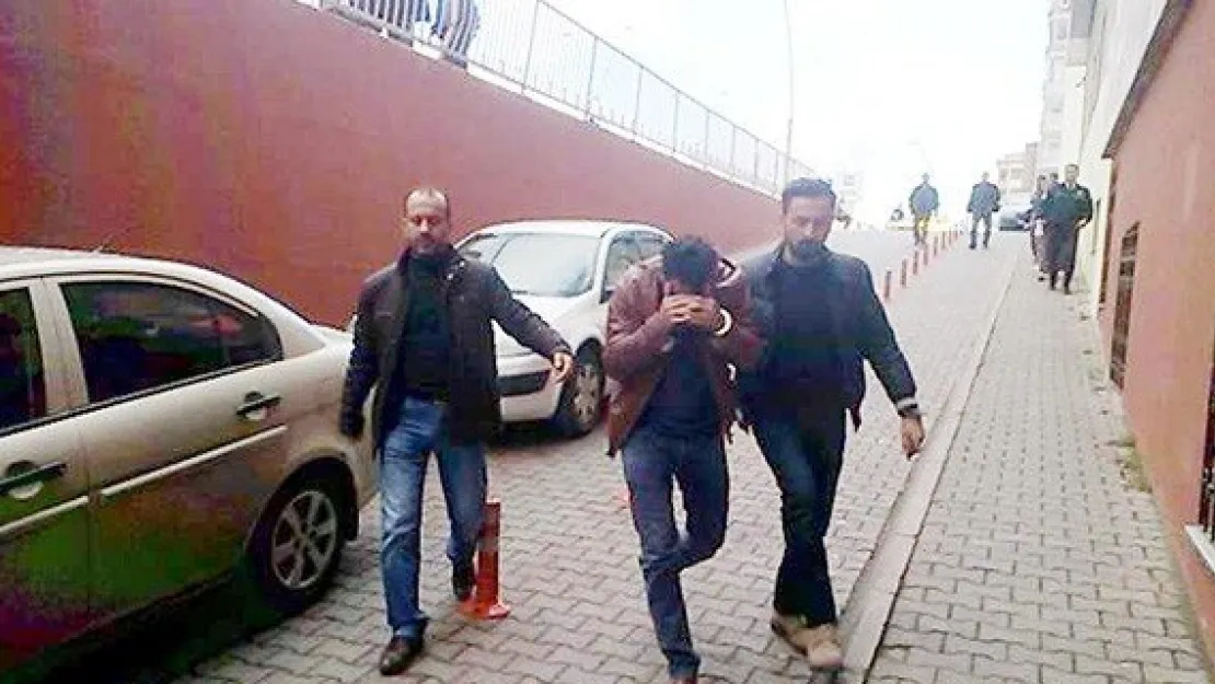 Adliye önünde kavga edenler hakim karşısında