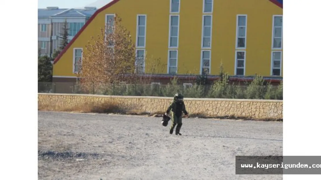 Cezaevi önünde şüpheli paket alarmı
