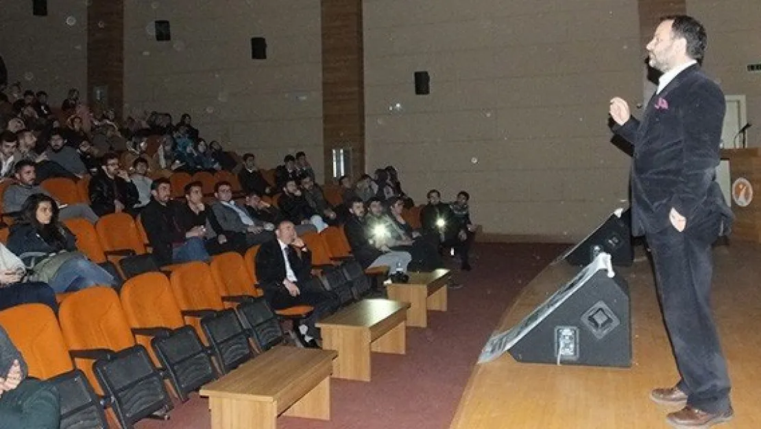 Gazeteci Yazar Öztürk Yeni Ortadoğu düzenini anlattı