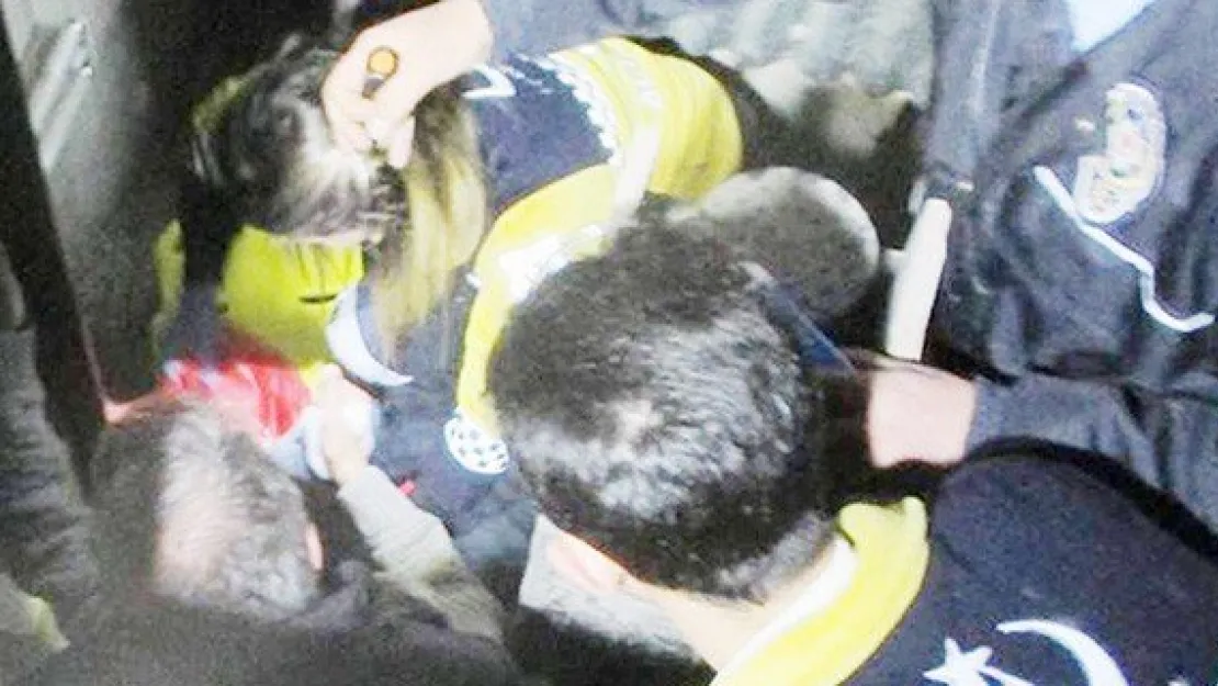 13 yaşındaki çocuk asansöre sıkıştı