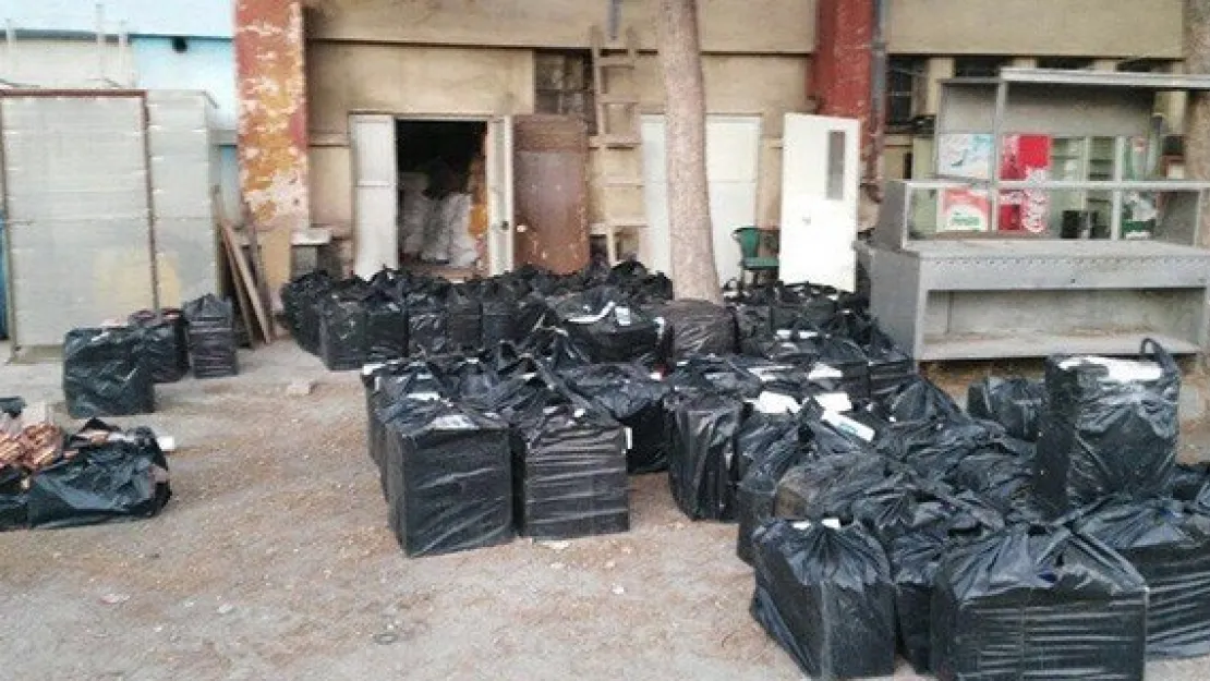 2 poşet dolusu ayakkabı çaldı