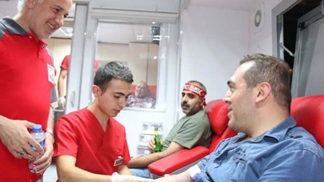 Kızılay'dan kan stokları için bağış çağrısı