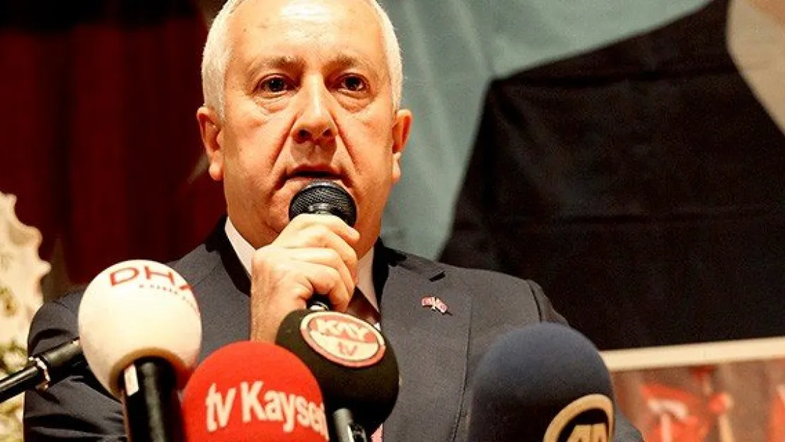 'Özerklikle bölünmeyen ülke anayasa ile bölünmez'