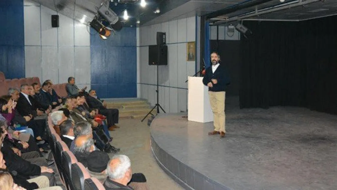 Seyyid Burhaneddin konferansla anıldı