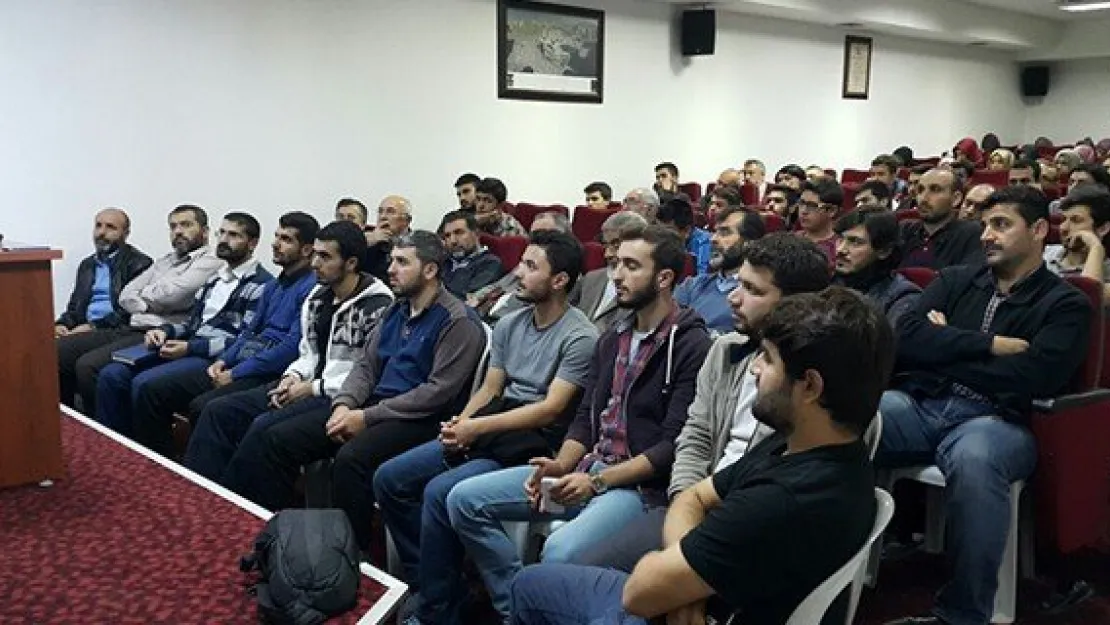 Düşünce Akademisi seminerleri başladı