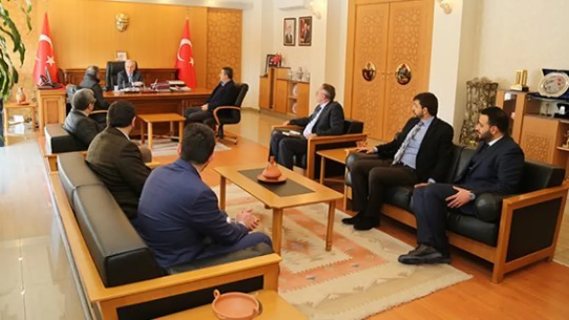 Vali Kamçı Kayserispor yönetimini kabul etti