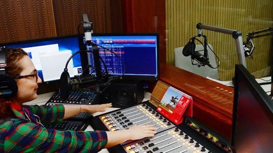 Yunus Emre Enstitüsü Radyosu dünyaya Türkçe sesleniyor!