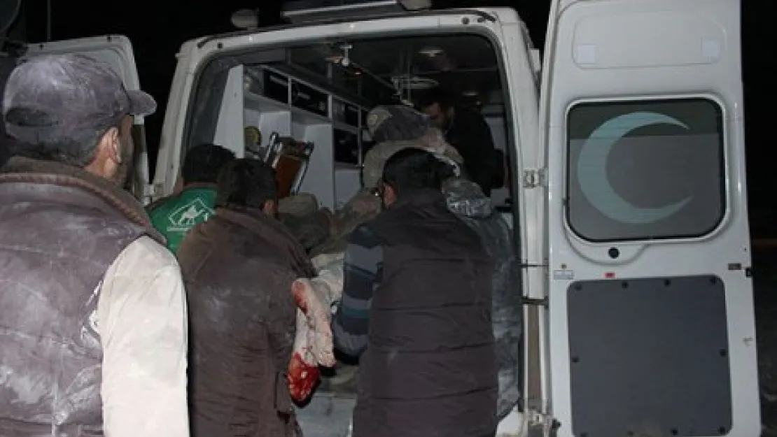 Halep'te camiye hava saldırısı: 58 ölü